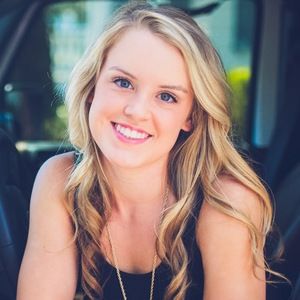 Meet your Posher, Alexis